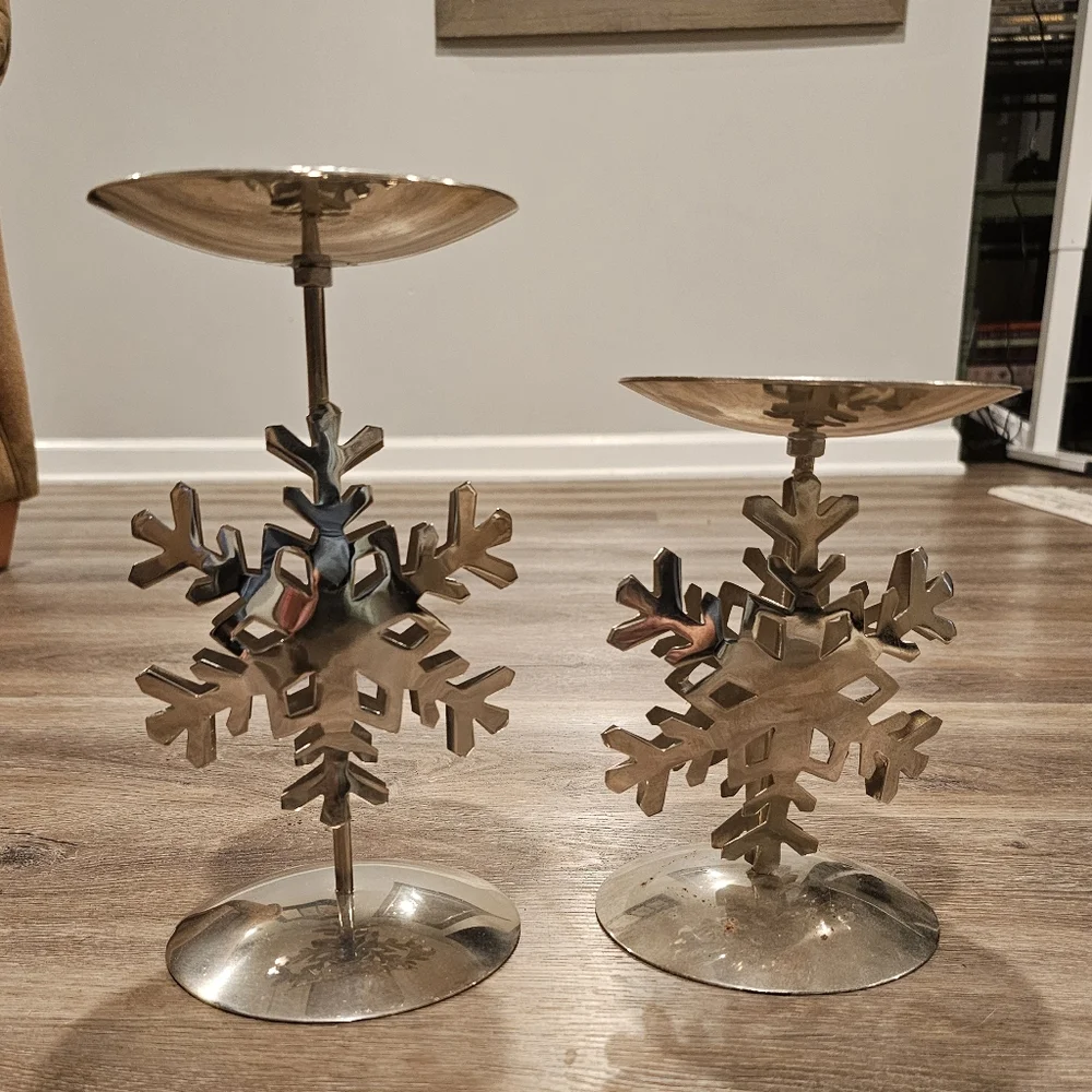 Silver Snowflake Candle Holders‎ Pair